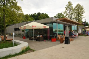 Cafée près de plage