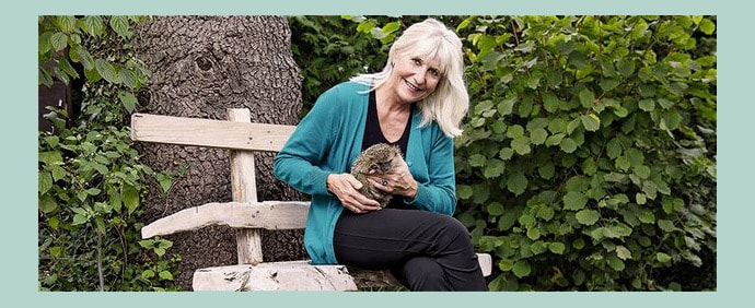 Christina avec un hérisson